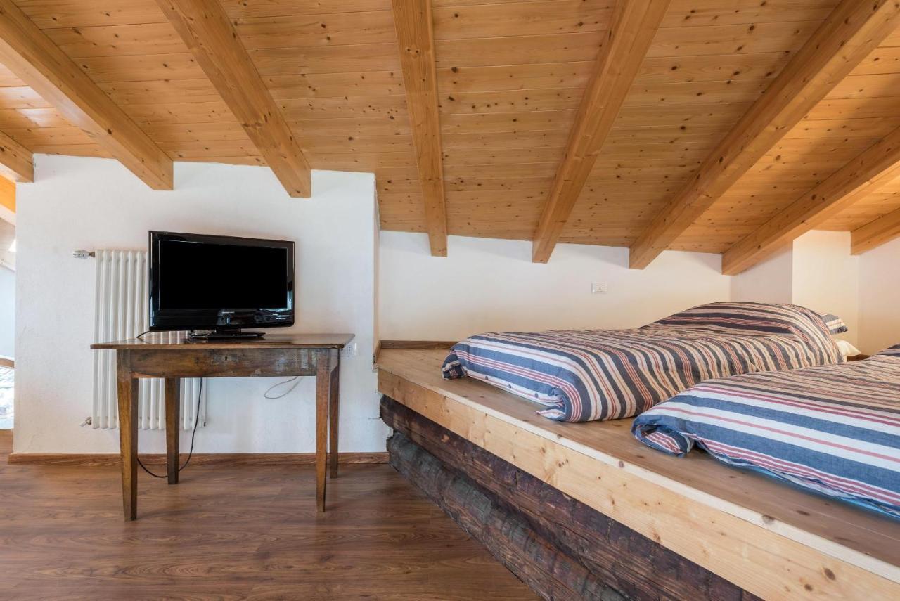 Agriturismo Al Gallo Nero La Torre Tenno Exteriér fotografie